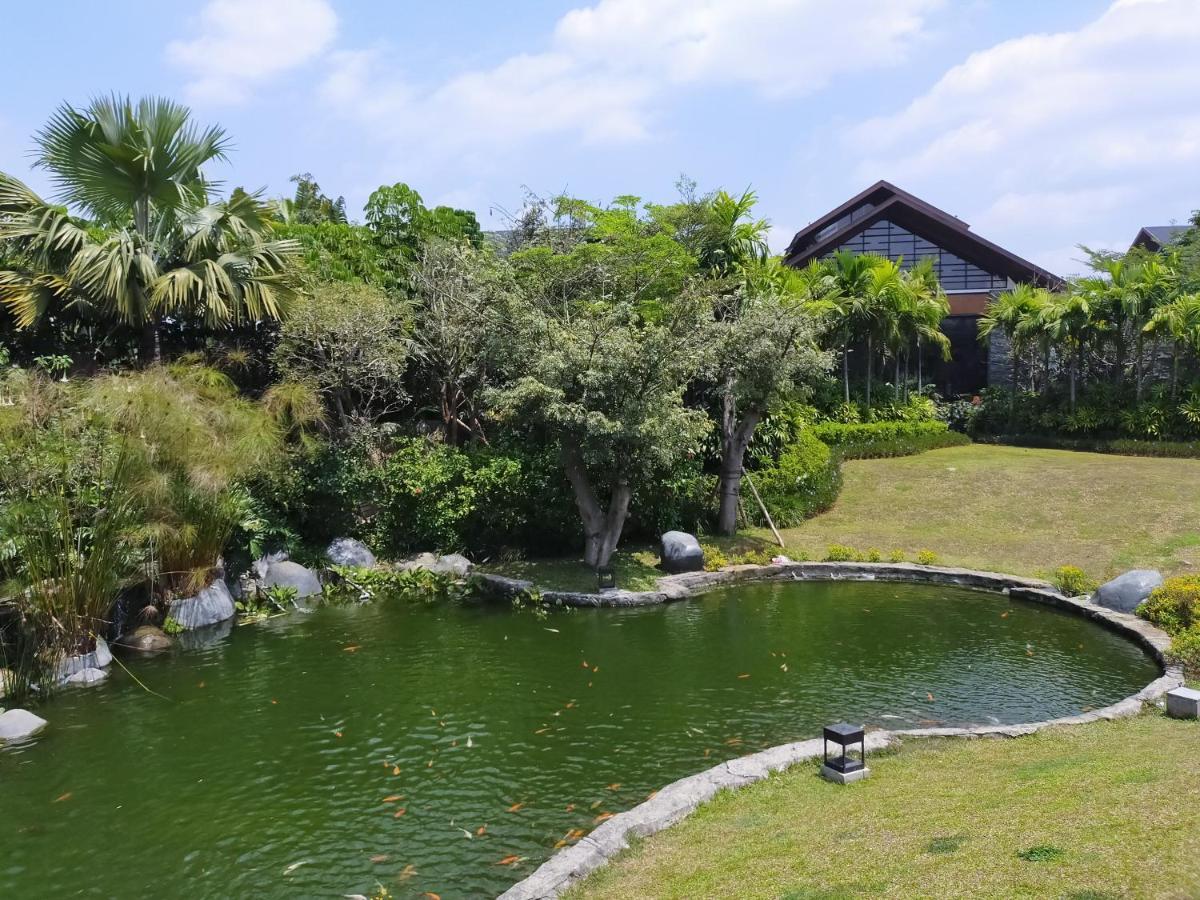 Vimala Hill Villa And Resort - 3 Bedrooms Bogor Bagian luar foto