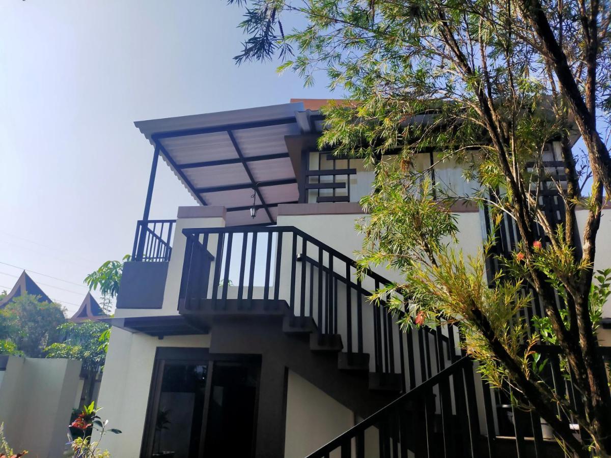 Vimala Hill Villa And Resort - 3 Bedrooms Bogor Bagian luar foto